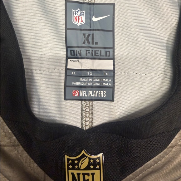 Justin Herbert LA Chargers Mens XL Salute to Service Nike Jersey Green/Military - Picture 3 of 5